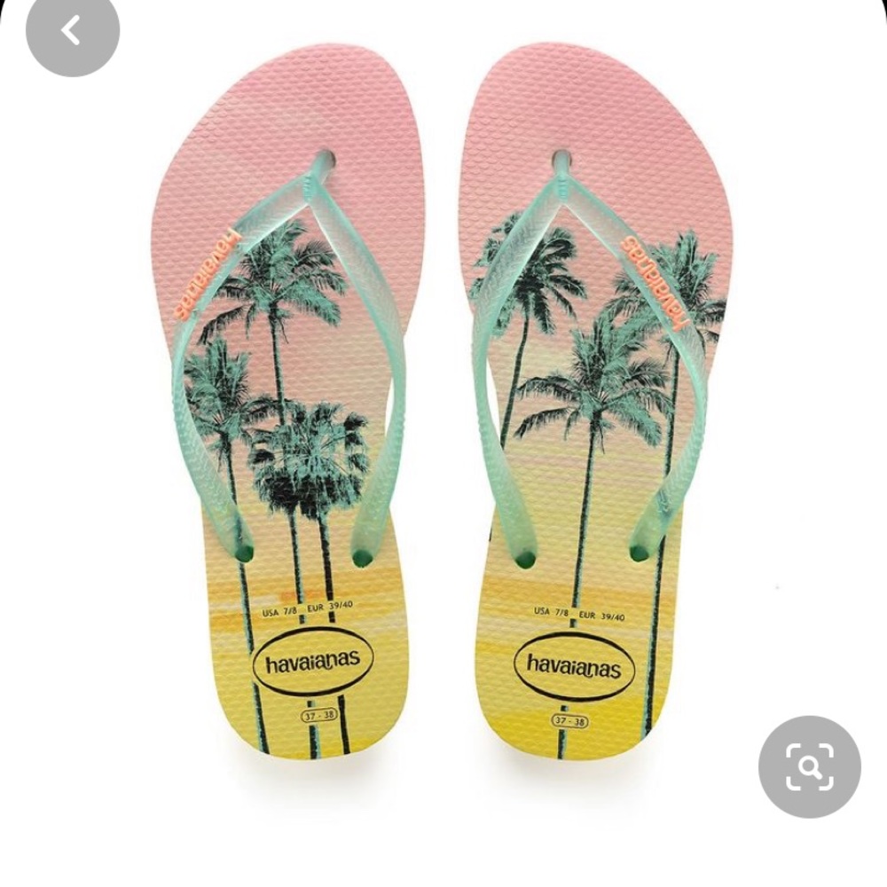 🎉HP🎉NWT! Havaianas yellow palm tree flip flops - Picture 2 of 7
